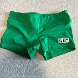 Fleo green 3.25inch shorts. size medium